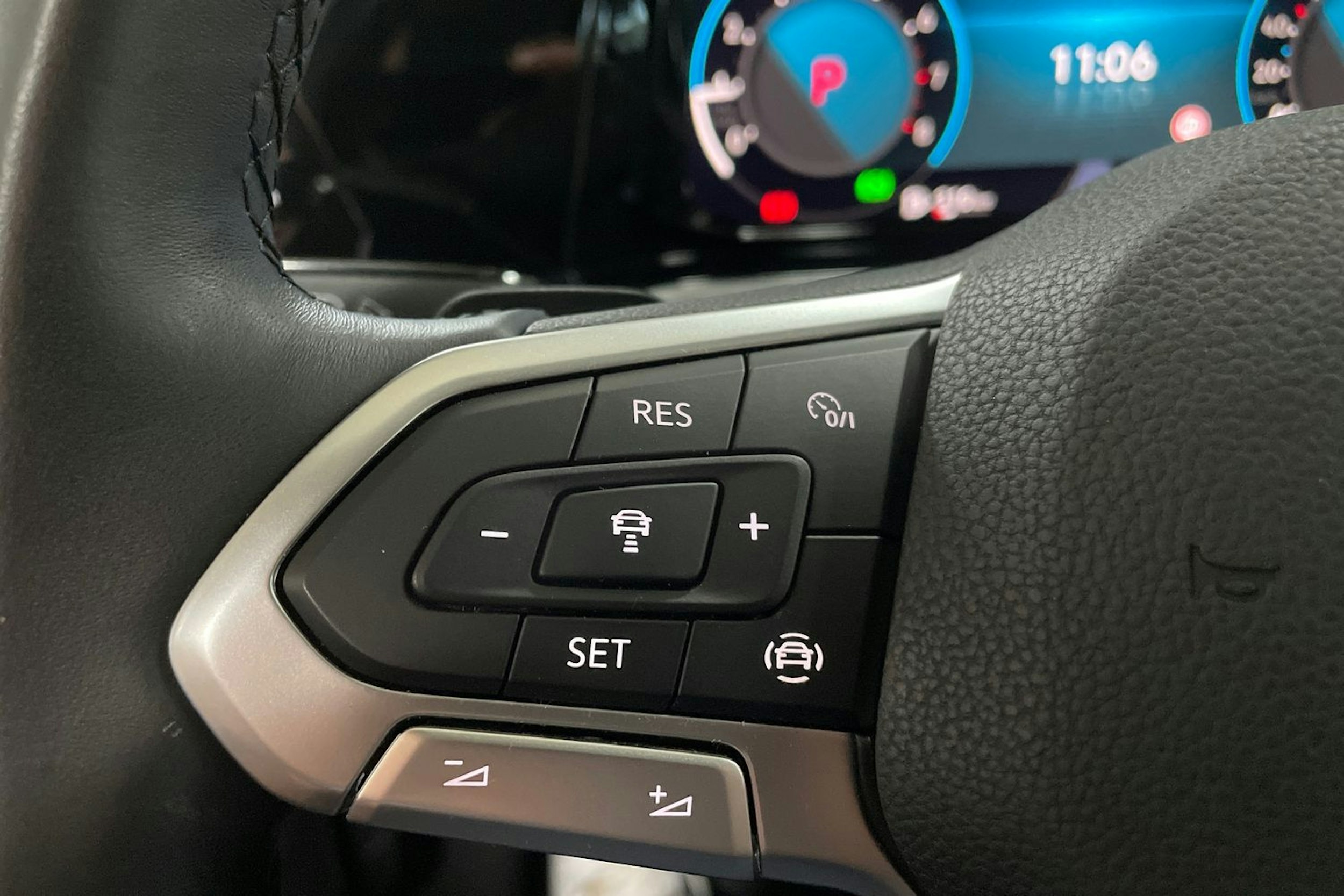 Harmaa Volkswagen GOLF 2021 kuva 27.