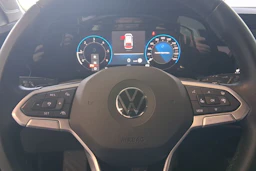 harmaa Volkswagen Golf 2021 kuva 15.