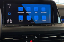 harmaa Volkswagen Golf 2021 kuva 17.
