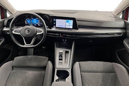 punainen Volkswagen Golf 2021 kuva 9.