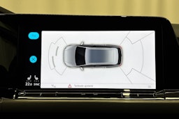 punainen Volkswagen Golf 2021 kuva 19.