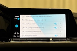 punainen Volkswagen Golf 2021 kuva 20.