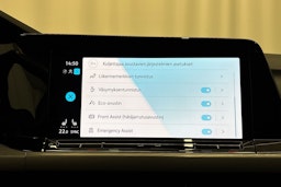 punainen Volkswagen Golf 2021 kuva 21.