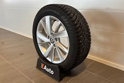 Valkoinen Volkswagen Golf 2021 kuva 11.