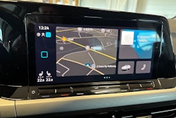 Valkoinen Volkswagen Golf 2021 kuva 18.