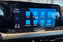 Valkoinen Volkswagen Golf 2021 kuva 19.