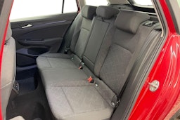 Punainen Volkswagen GOLF 2021 kuva 10.