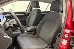 Punainen Volkswagen GOLF 2021 kuva 15.