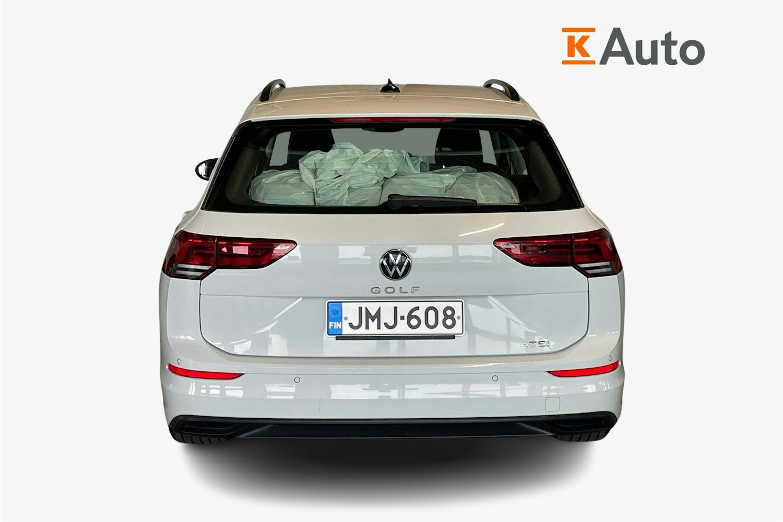 valkoinen Volkswagen Golf 2021 kuva 3.