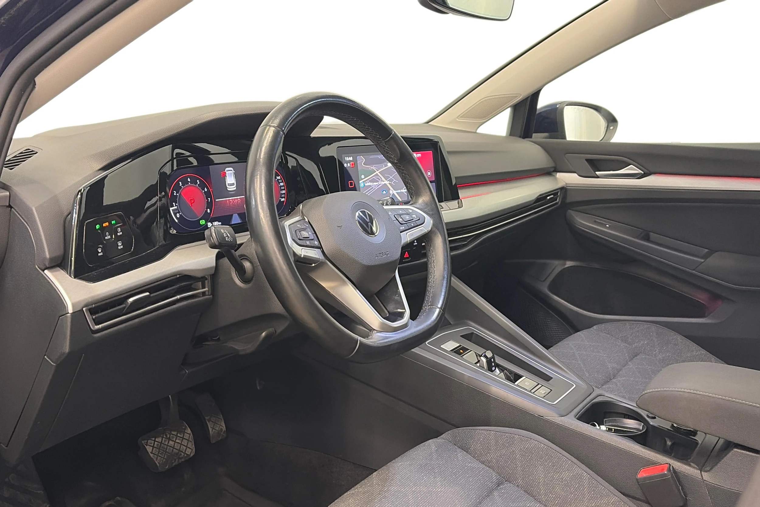 sininen Volkswagen Golf 2021 kuva 8.