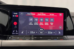 sininen Volkswagen Golf 2021 kuva 26.
