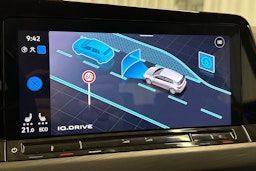 valkoinen Volkswagen Golf 2021 kuva 19.