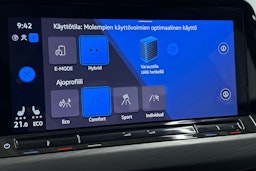 valkoinen Volkswagen Golf 2021 kuva 20.