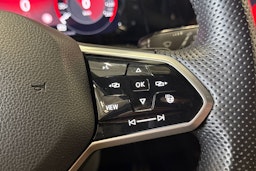 harmaa Volkswagen Golf 2021 kuva 16.