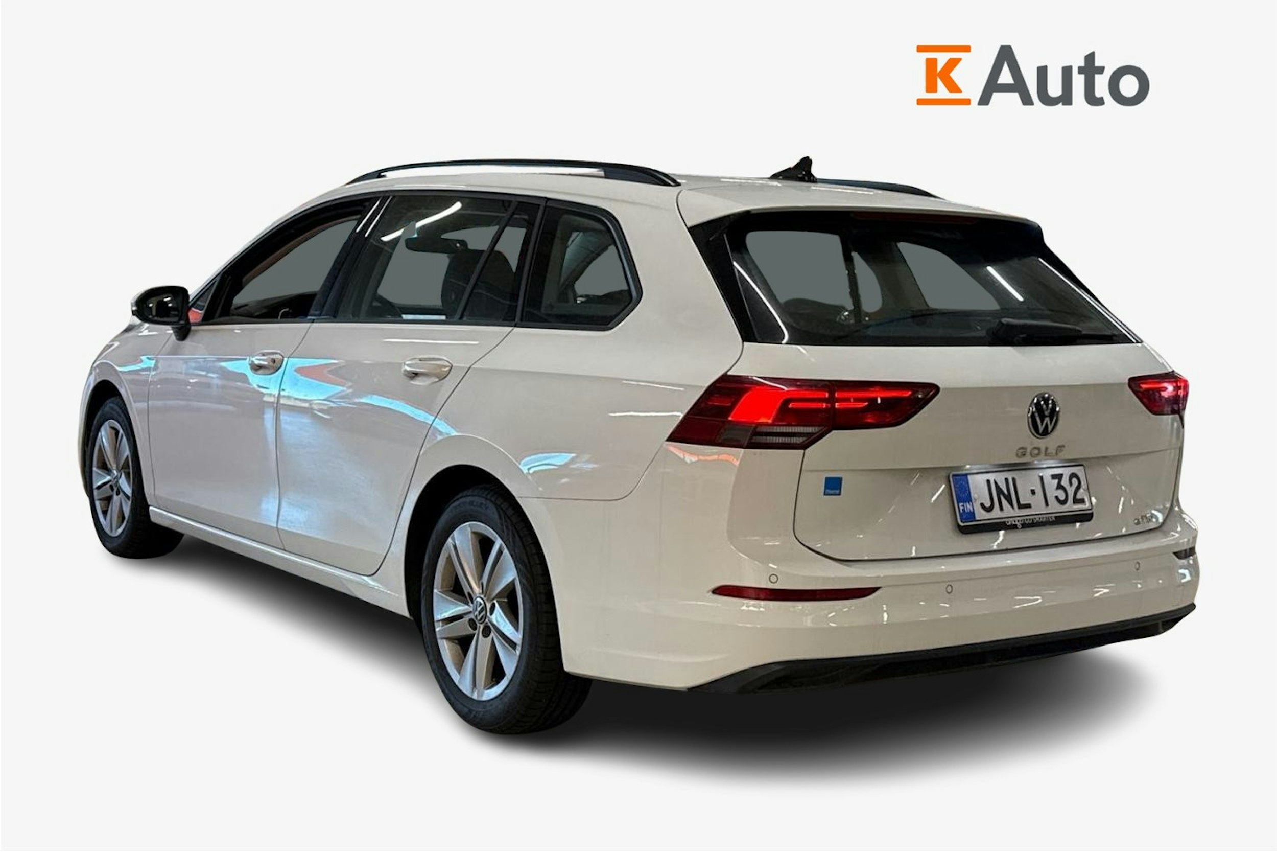 valkoinen Volkswagen Golf 2021 kuva 2.