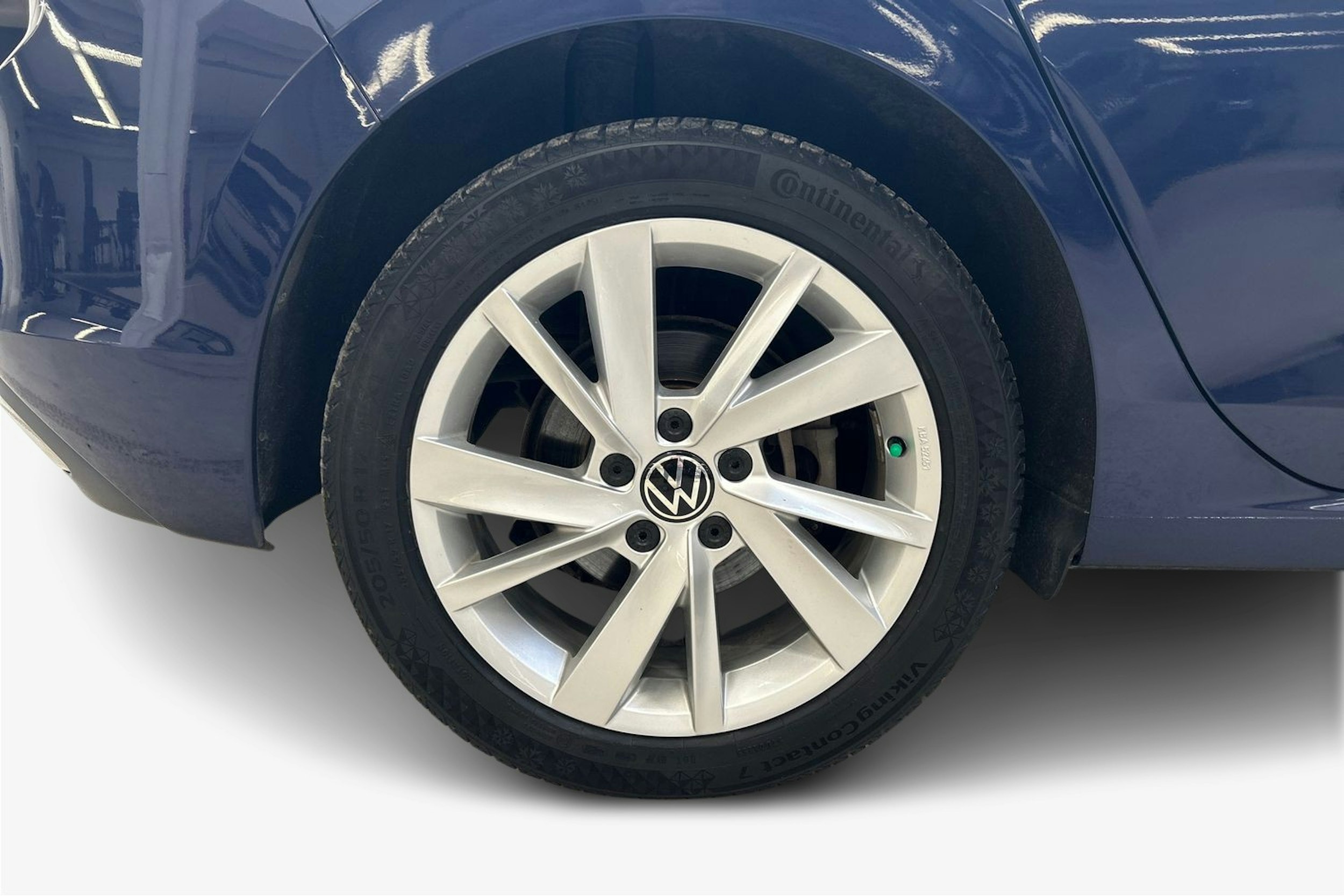 sininen Volkswagen Golf 2021 kuva 11.