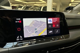 sininen Volkswagen Golf 2021 kuva 16.