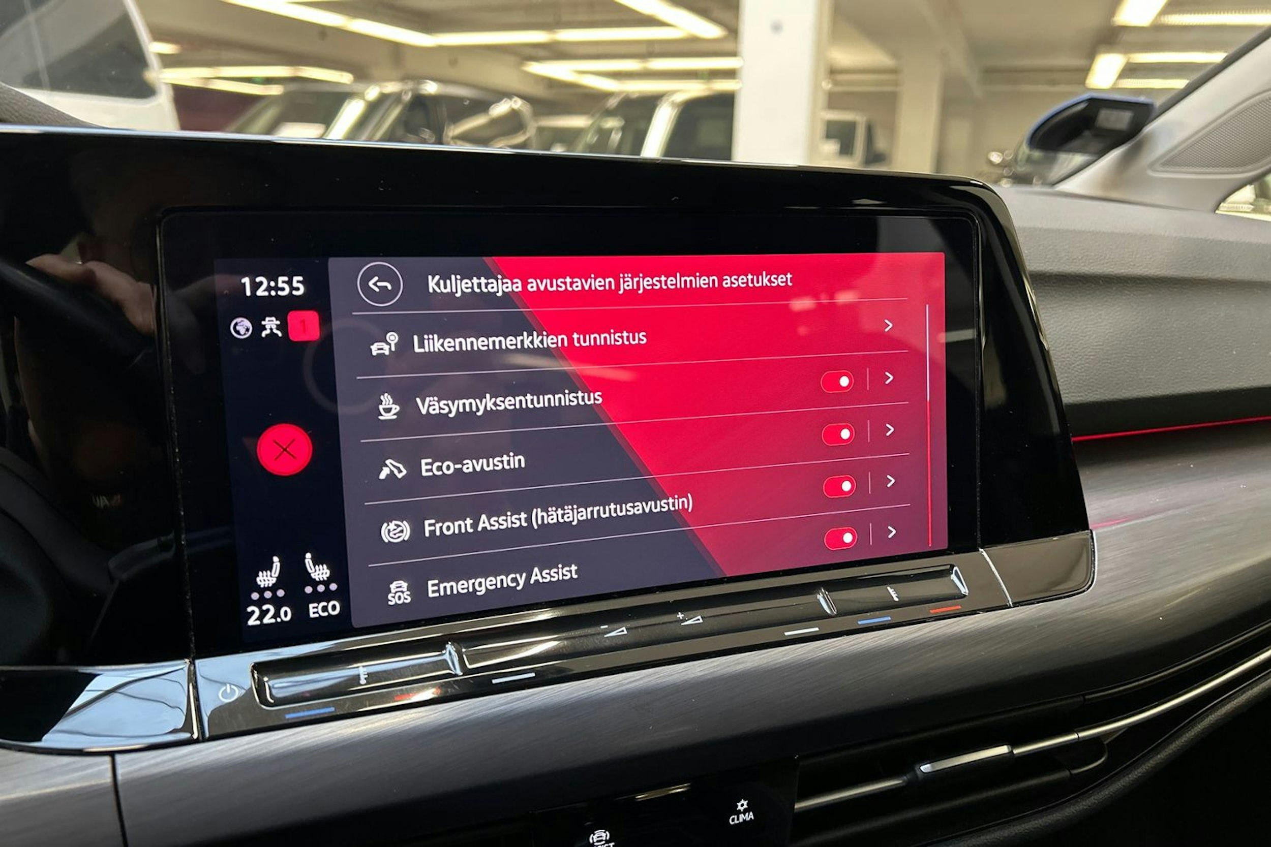 sininen Volkswagen Golf 2021 kuva 19.