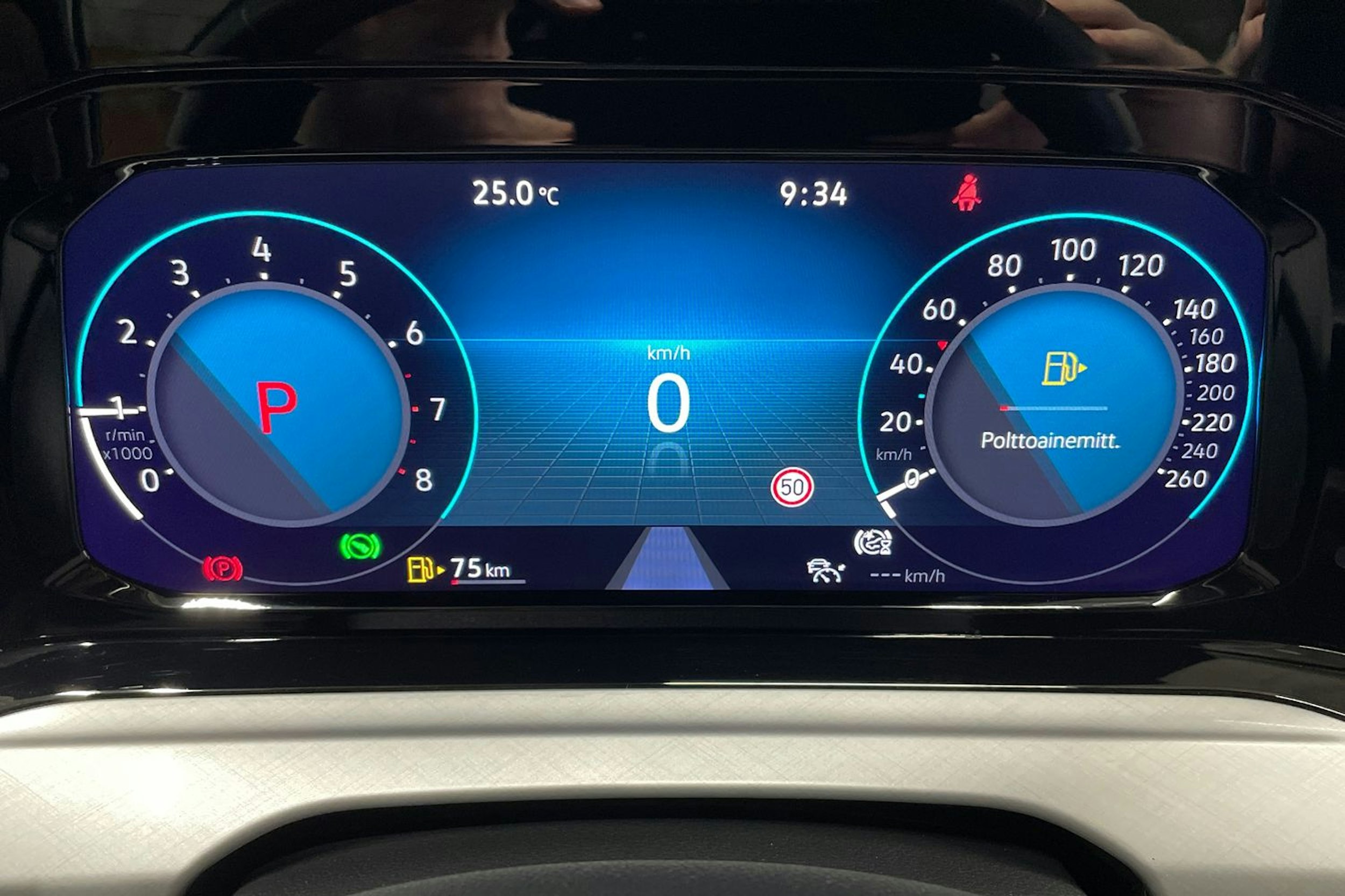 sininen Volkswagen Golf 2021 kuva 16.