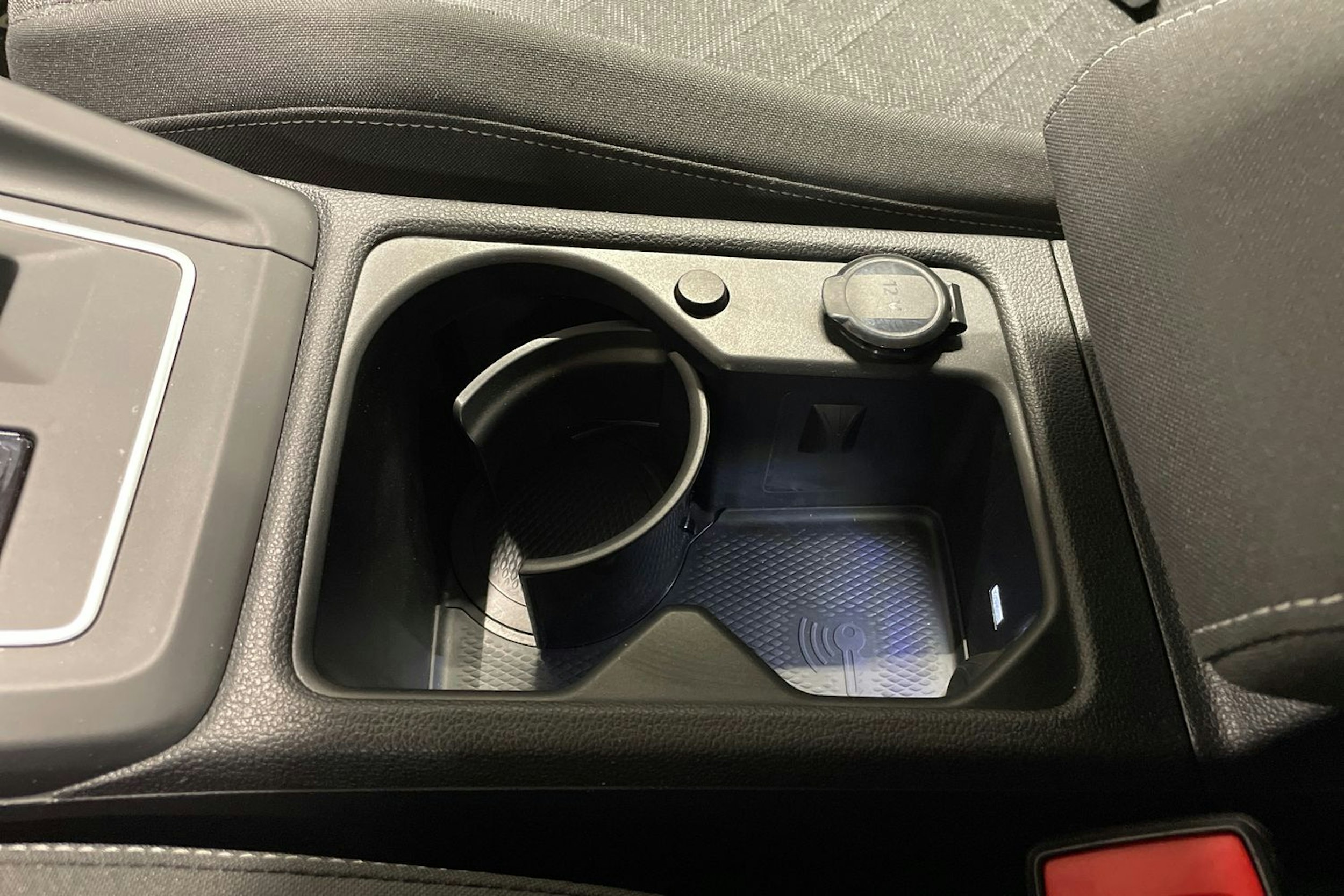 sininen Volkswagen Golf 2021 kuva 25.