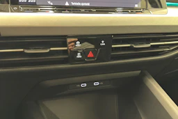 harmaa Volkswagen Golf 2021 kuva 32.