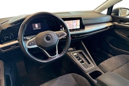 harmaa Volkswagen Golf 2021 kuva 7.