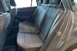 harmaa Volkswagen Golf 2021 kuva 10.