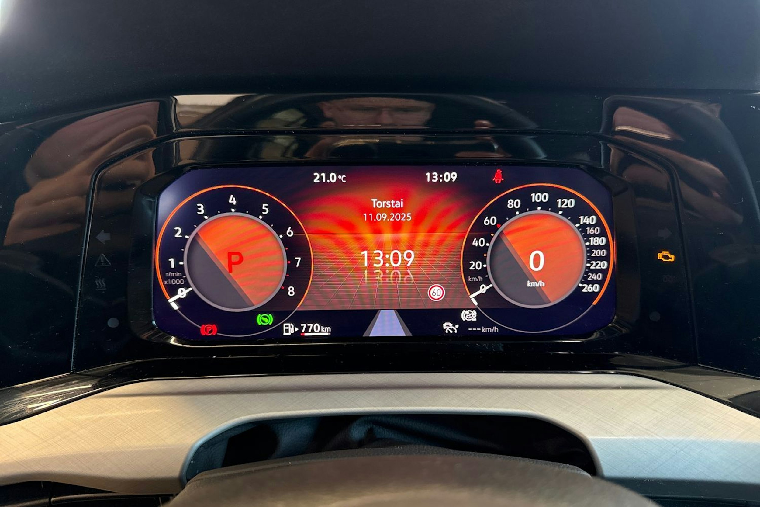 harmaa Volkswagen Golf 2021 kuva 18.