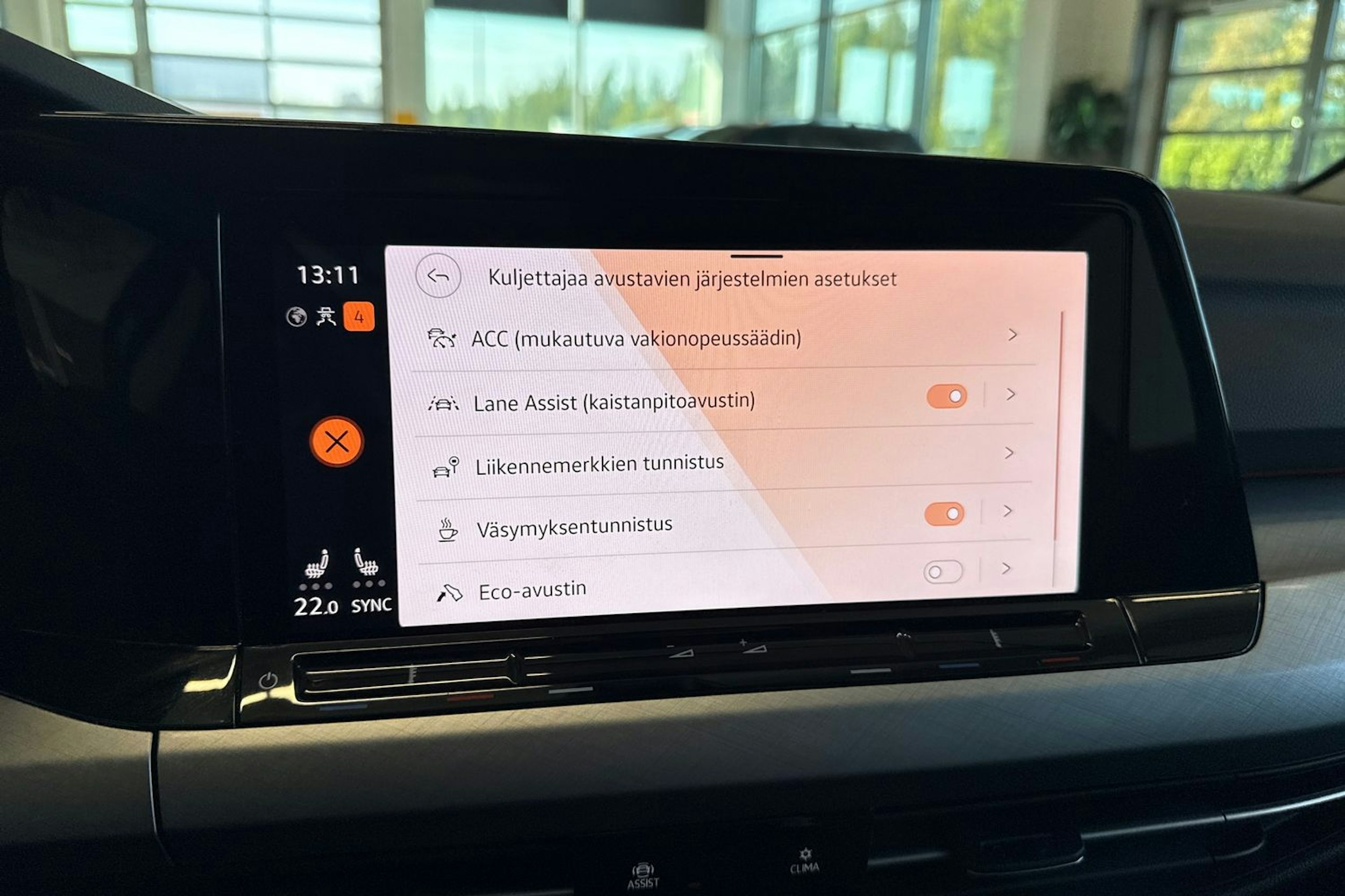 harmaa Volkswagen Golf 2021 kuva 25.