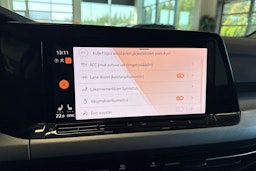 harmaa Volkswagen Golf 2021 kuva 25.