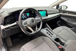 harmaa Volkswagen Golf 2021 kuva 7.