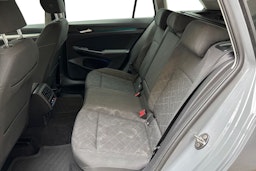 harmaa Volkswagen Golf 2021 kuva 10.
