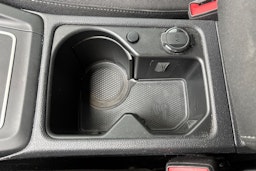 harmaa Volkswagen Golf 2021 kuva 26.