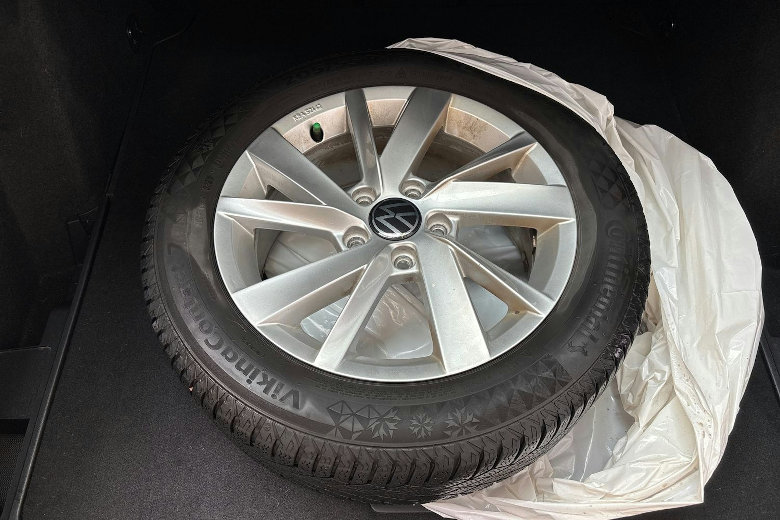 harmaa Volkswagen Golf 2021 kuva 28.