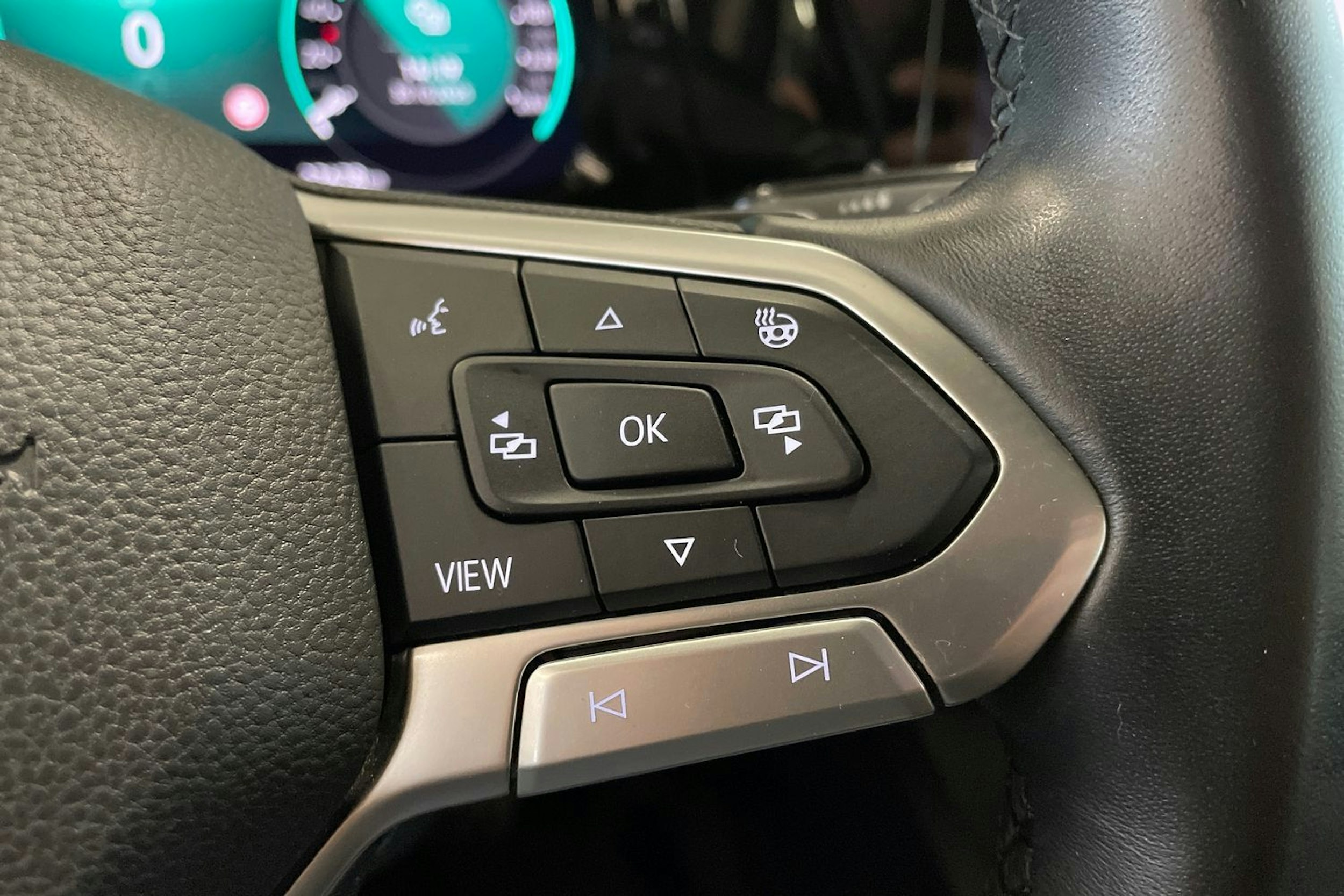 harmaa Volkswagen Golf 2021 kuva 14.