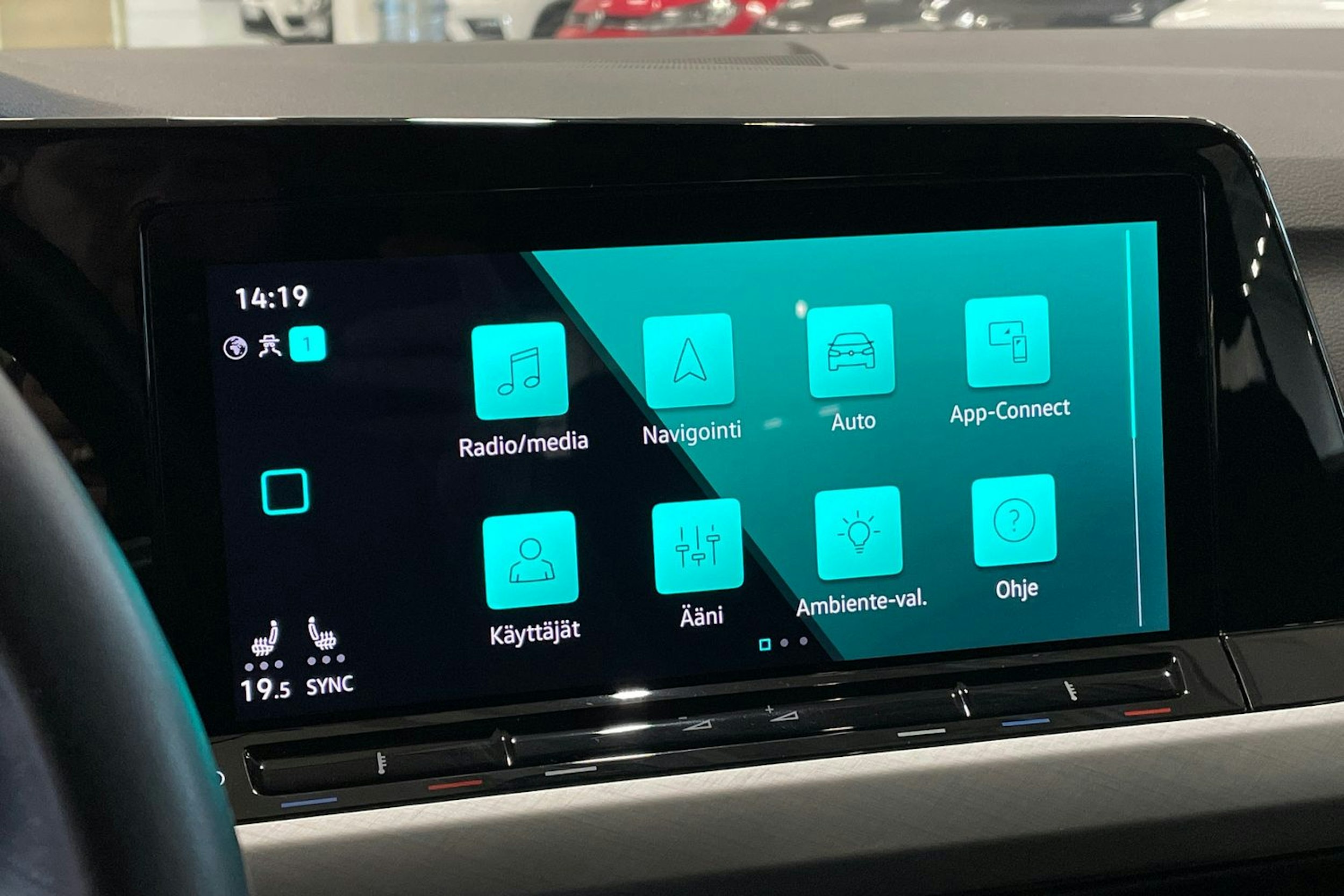 harmaa Volkswagen Golf 2021 kuva 15.