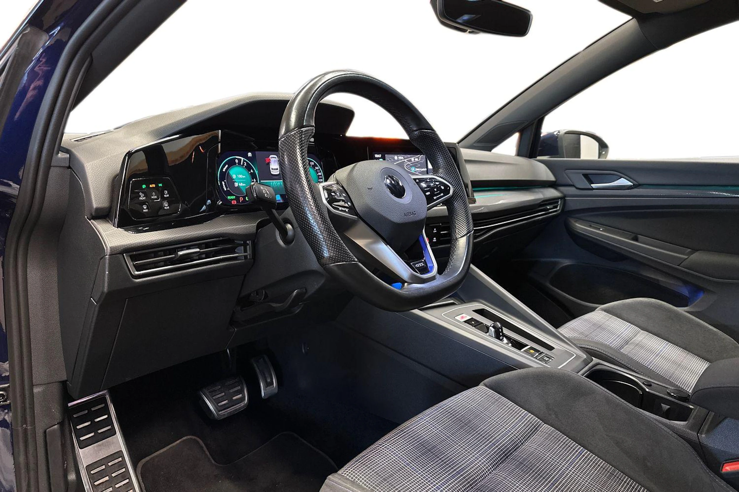 violetti Volkswagen Golf 2021 kuva 6.