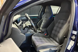 violetti Volkswagen Golf 2021 kuva 12.
