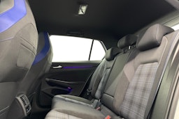 valkoinen Volkswagen Golf 2021 kuva 10.