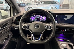 valkoinen Volkswagen Golf 2021 kuva 18.