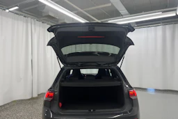 harmaa Volkswagen Golf 2021 kuva 11.
