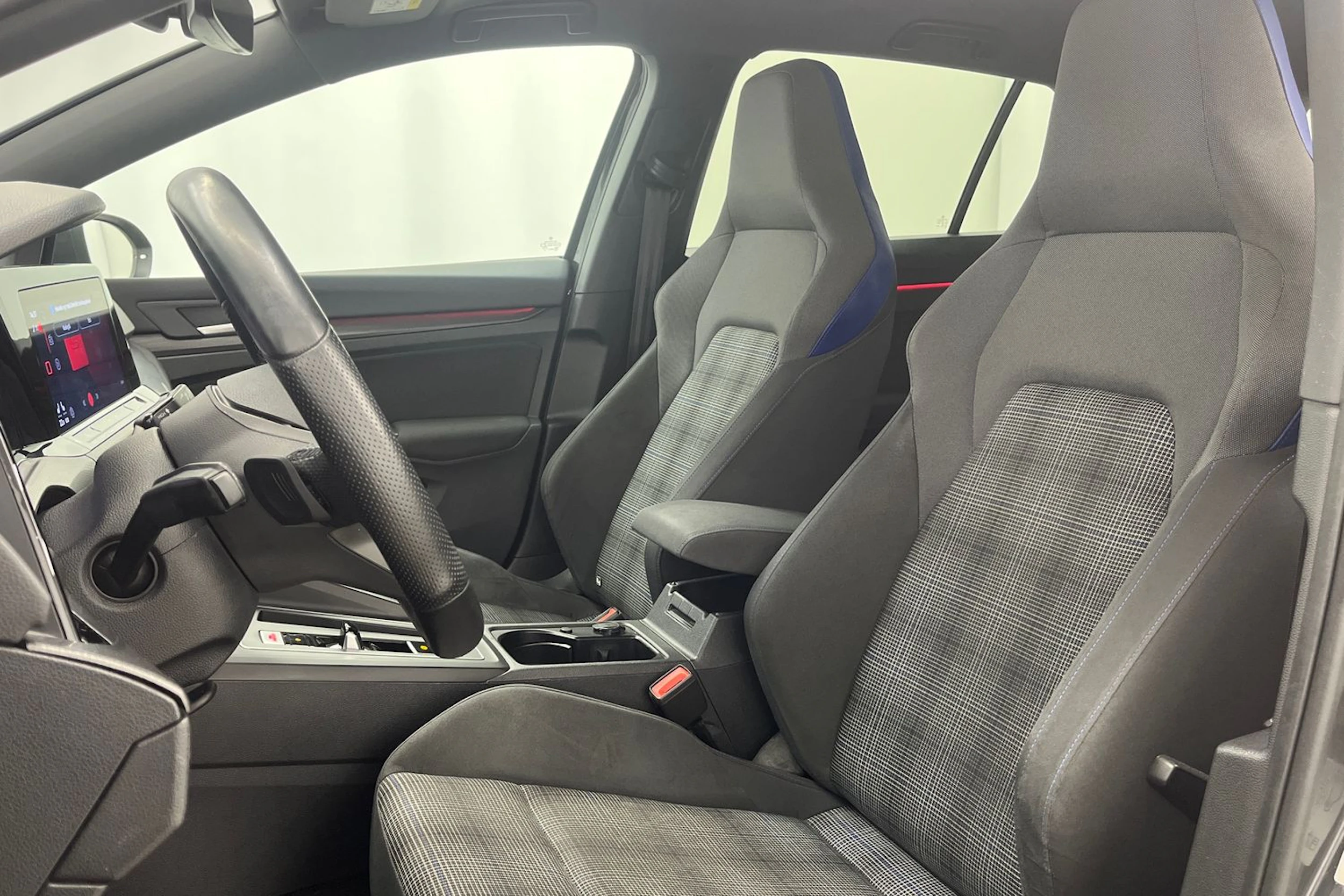 harmaa Volkswagen Golf 2021 kuva 12.