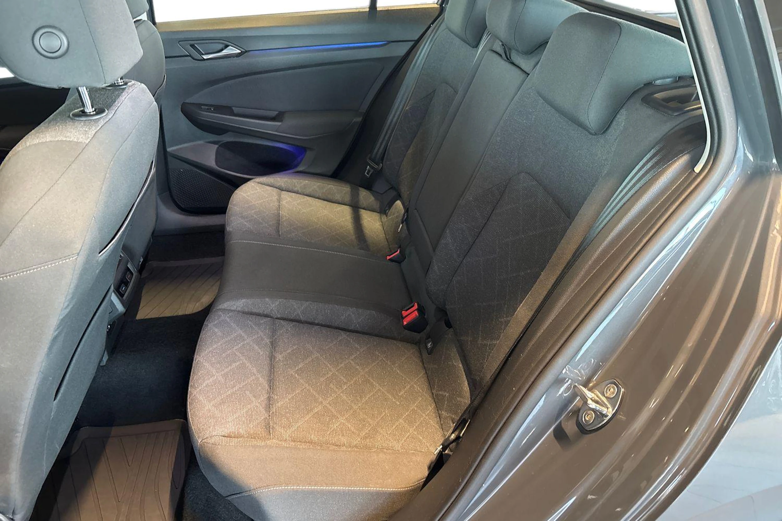 Harmaa Volkswagen GOLF 2021 kuva 8.