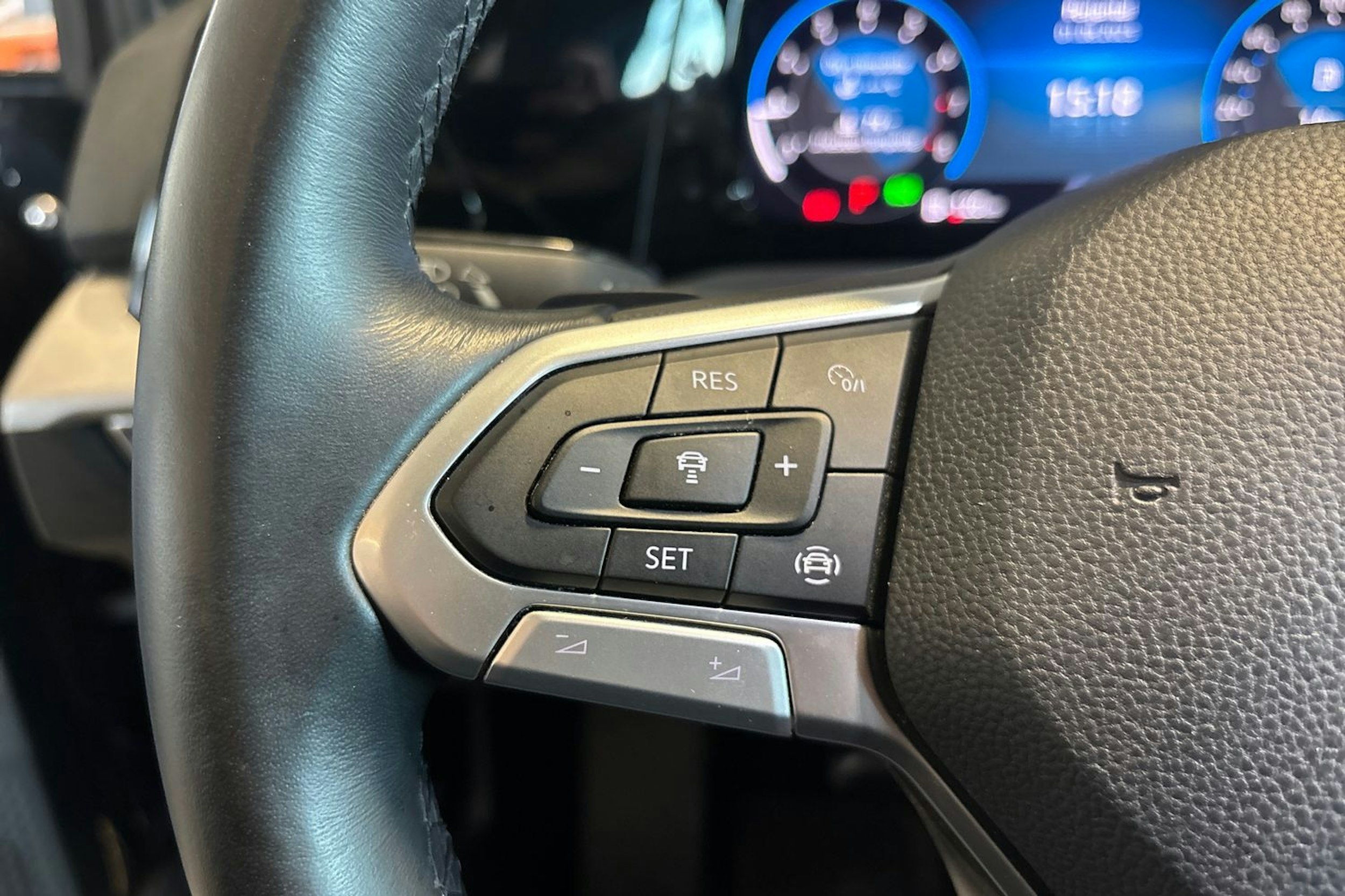 Musta Volkswagen GOLF 2021 kuva 15.
