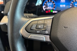 Musta Volkswagen GOLF 2021 kuva 15.