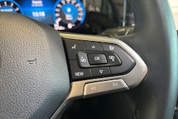 Musta Volkswagen GOLF 2021 kuva 16.