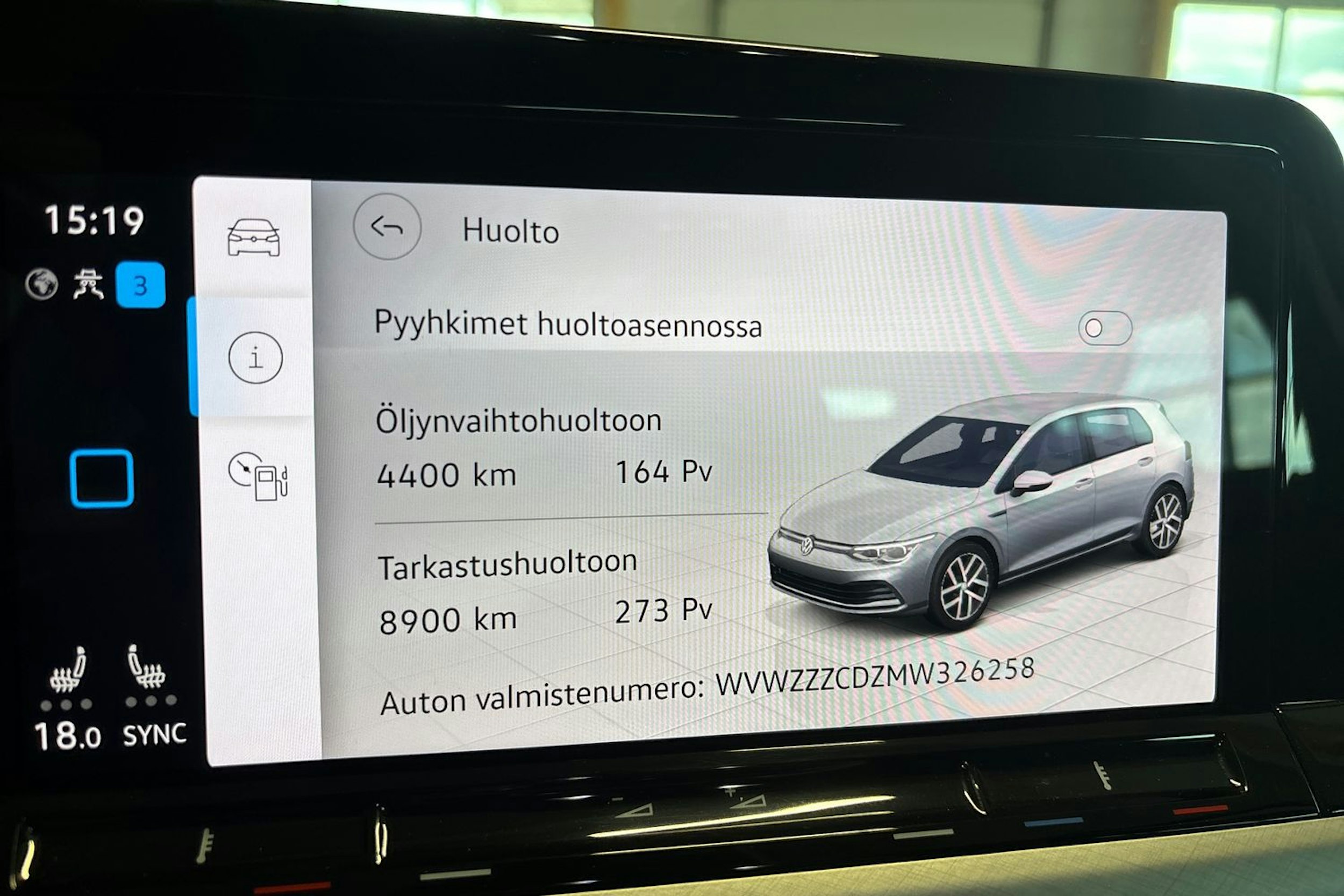 Musta Volkswagen GOLF 2021 kuva 19.