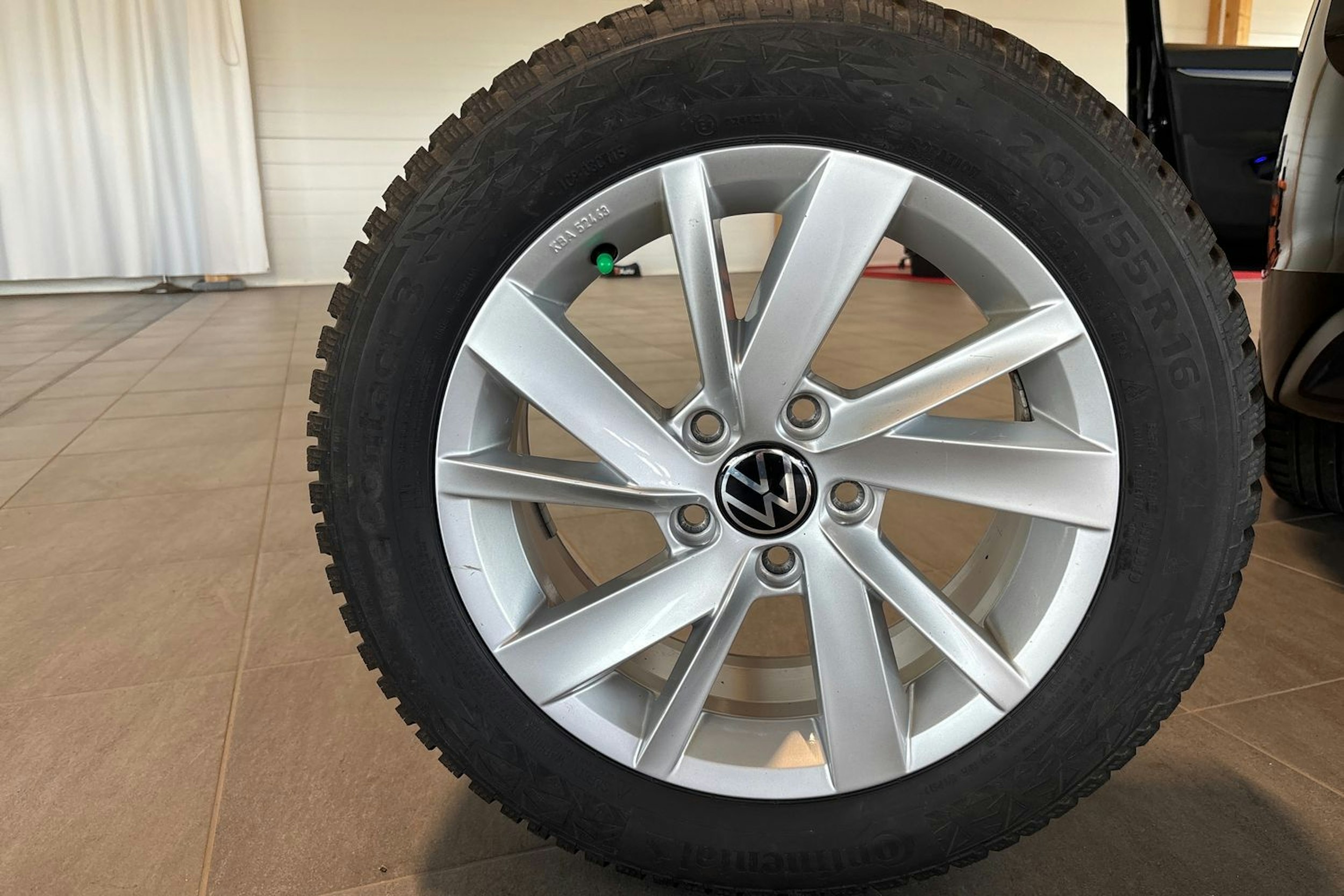 Musta Volkswagen GOLF 2021 kuva 22.