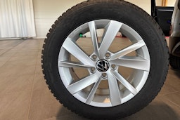Musta Volkswagen GOLF 2021 kuva 22.