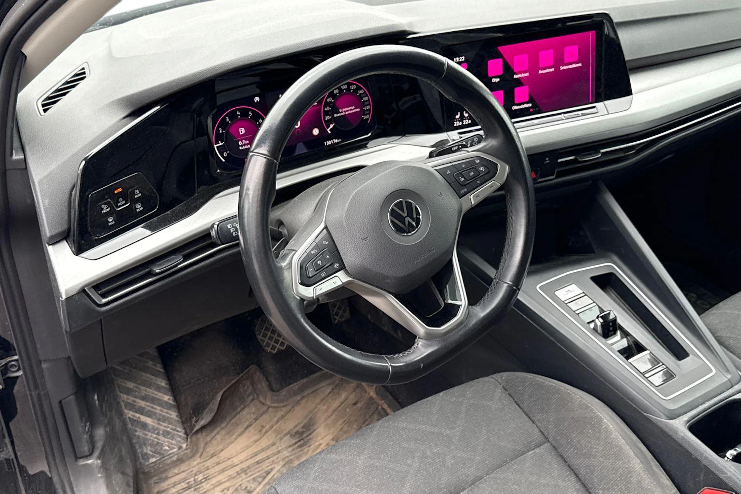 Musta Volkswagen GOLF 2021 kuva 3.